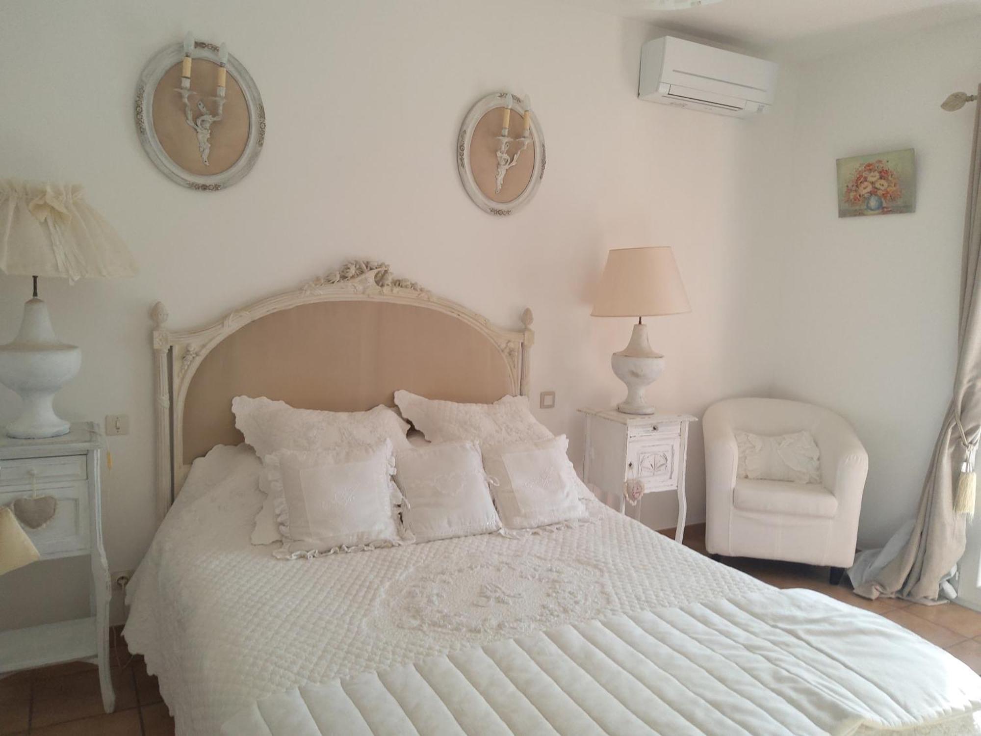 ロルグ L'Abrialys Bed & Breakfast エクステリア 写真